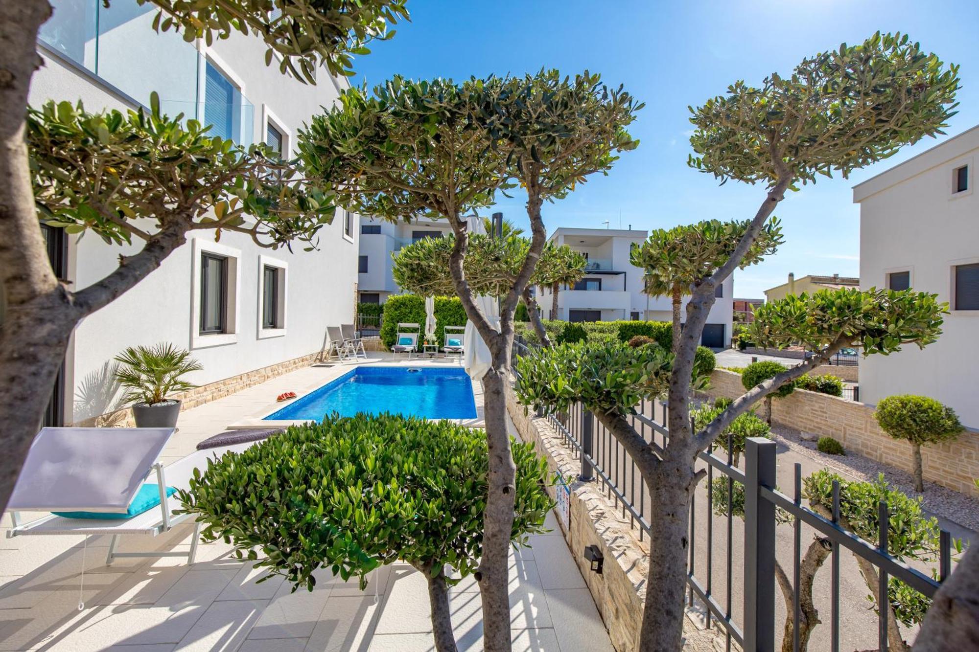 Luxury Apartment Hyperion With Private Pool And Garden Murter Exterior photo