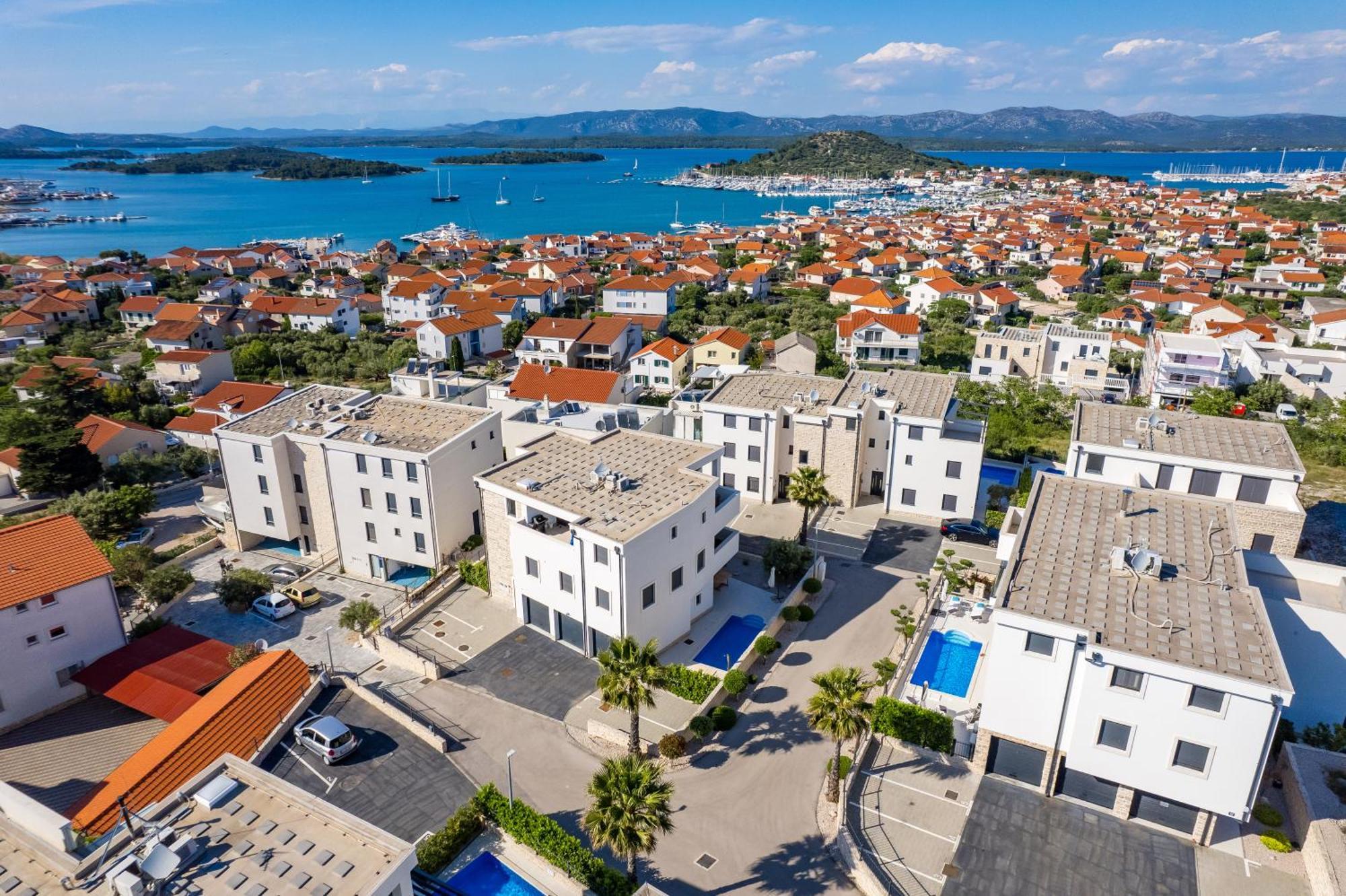 Luxury Apartment Hyperion With Private Pool And Garden Murter Exterior photo