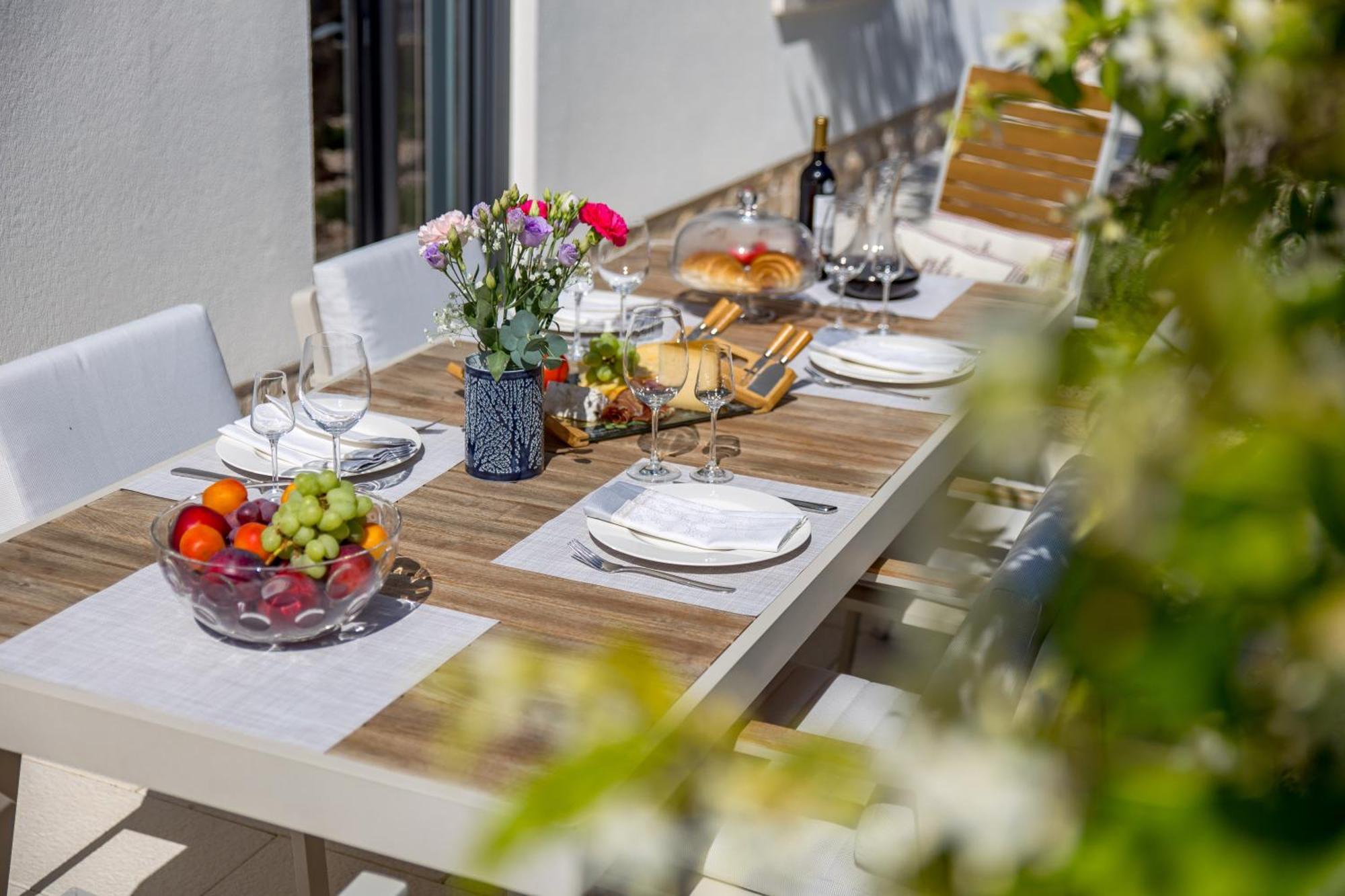 Luxury Apartment Hyperion With Private Pool And Garden Murter Exterior photo