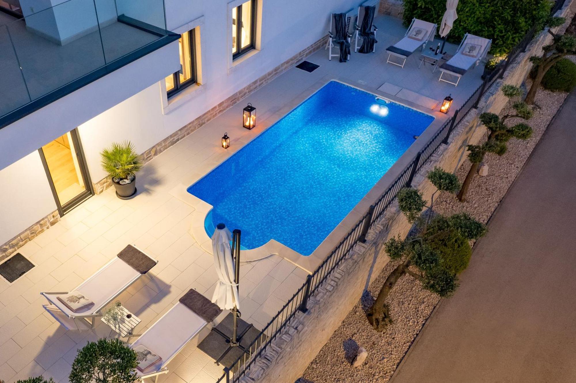 Luxury Apartment Hyperion With Private Pool And Garden Murter Exterior photo
