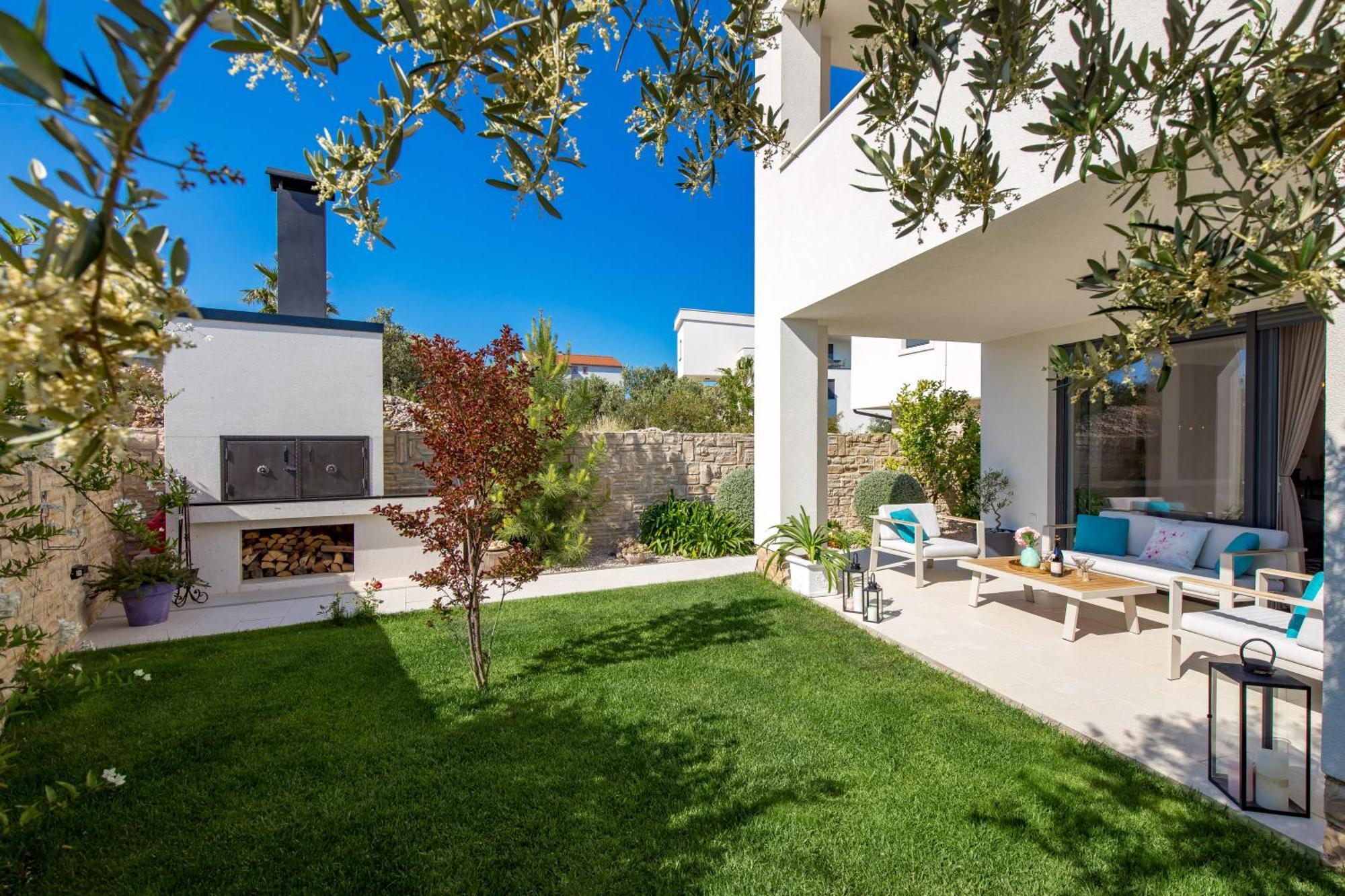 Luxury Apartment Hyperion With Private Pool And Garden Murter Exterior photo